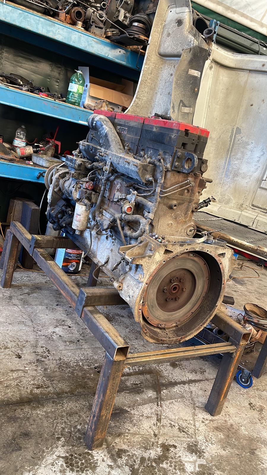 Complete engine removal