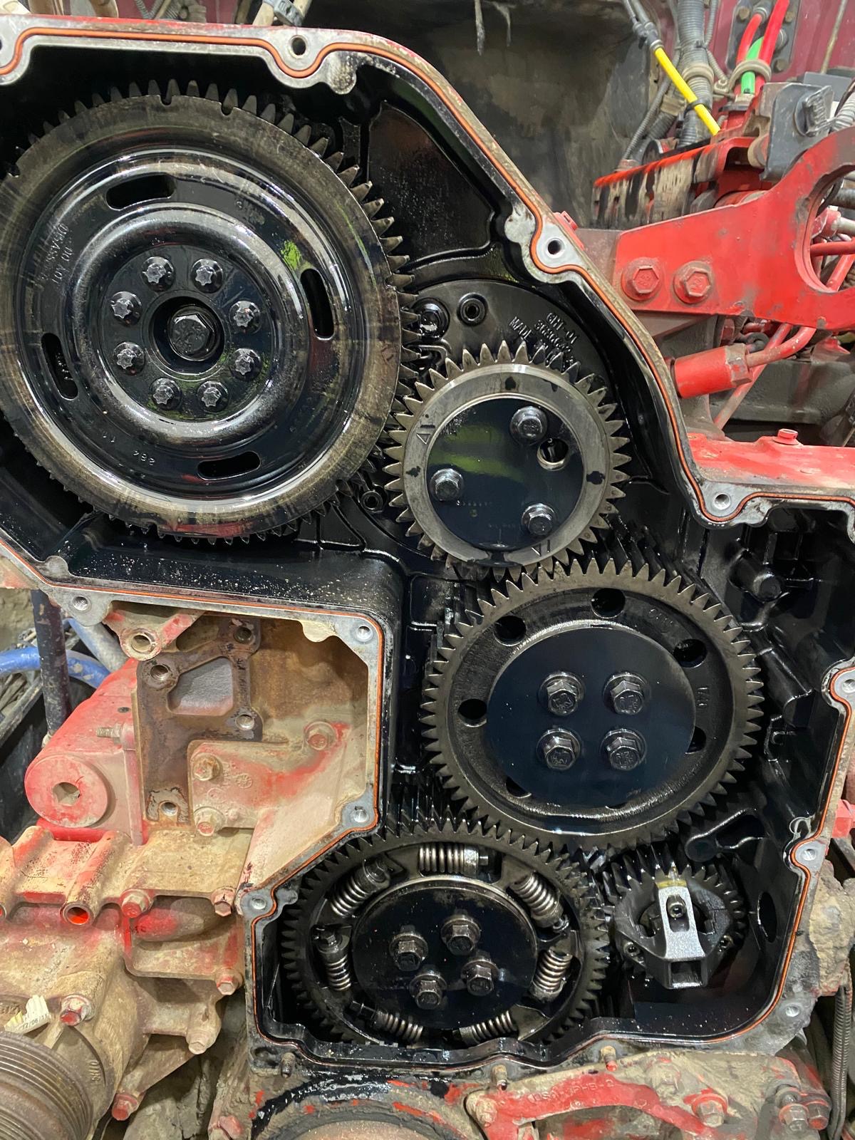 Engine timing gear assembly